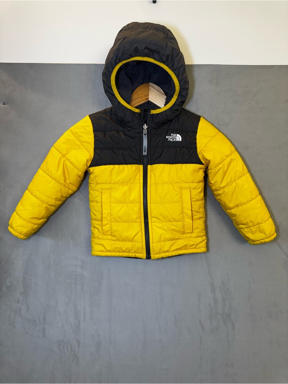 The North Face Toddler 4T Reversible Jacket Yellow Gray Sherpa Fleece Puffer